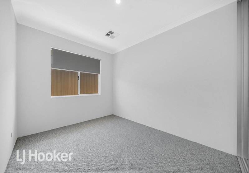 Photo - 29 Mayflower Avenue, Alkimos WA 6038 - Image 14