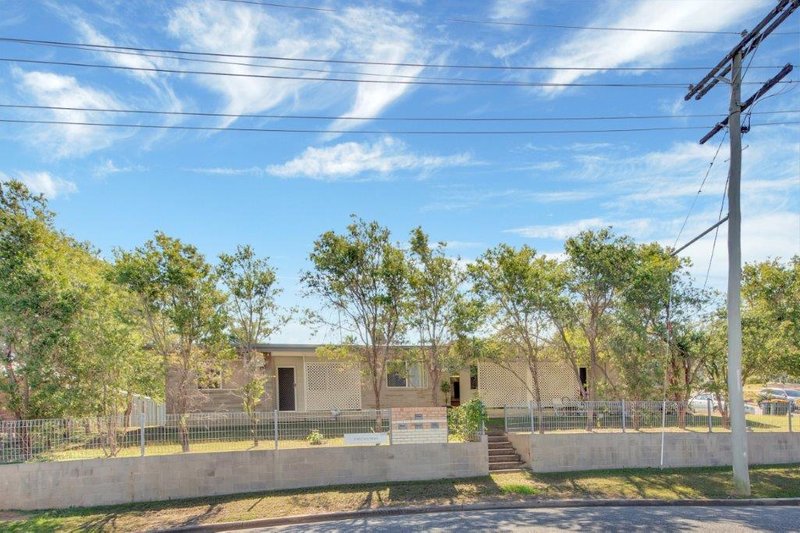 Photo - 2/9 Mccann Street, South Gladstone QLD 4680 - Image 2