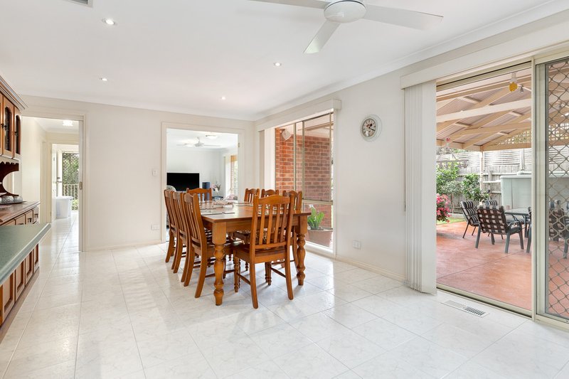 Photo - 29 Mccubbin Way, Berwick VIC 3806 - Image 5