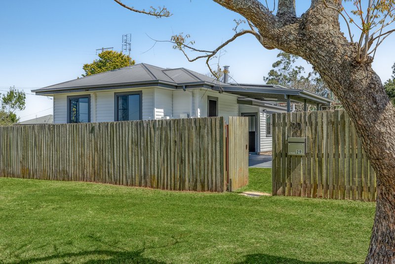 Photo - 29 Mcdowall Street, Newtown QLD 4350 - Image 17