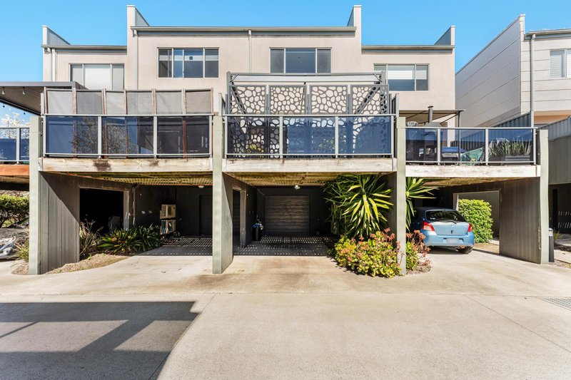 Photo - 29 Mcgovern Street, Casey ACT 2913 - Image 2