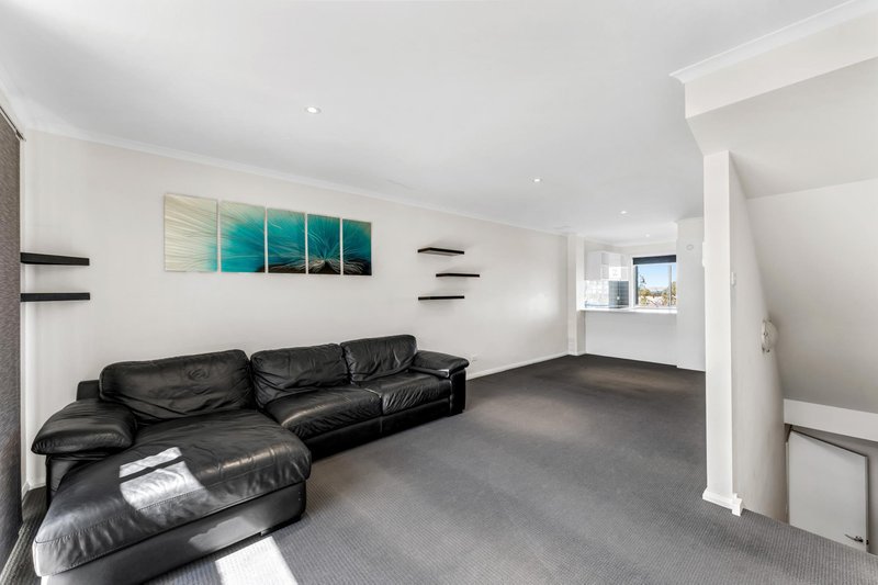 Photo - 29 Mcgovern Street, Casey ACT 2913 - Image 7