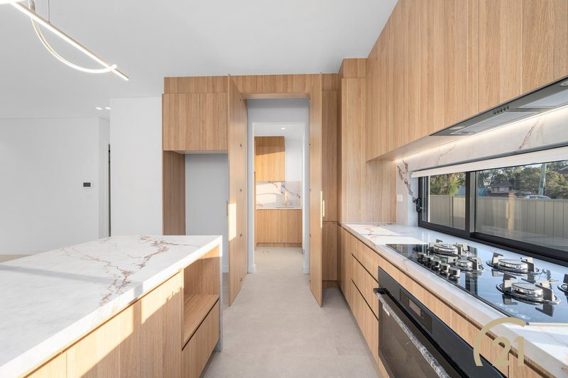 Photo - 29 Mcgowen Crescent, Liverpool NSW 2170 - Image 8