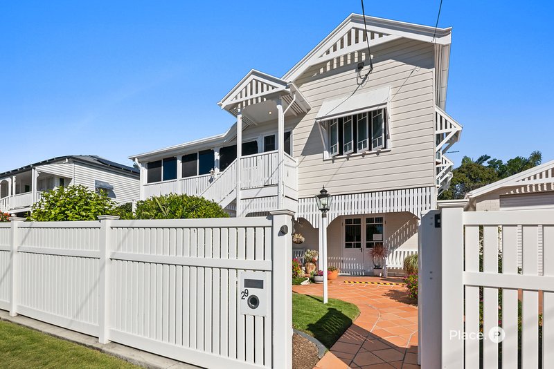 Photo - 29 Mcilwraith Avenue, Norman Park QLD 4170 - Image 2