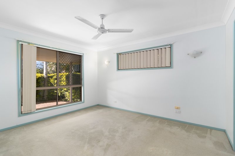 Photo - 29 Mcliver Street, Kawungan QLD 4655 - Image 8