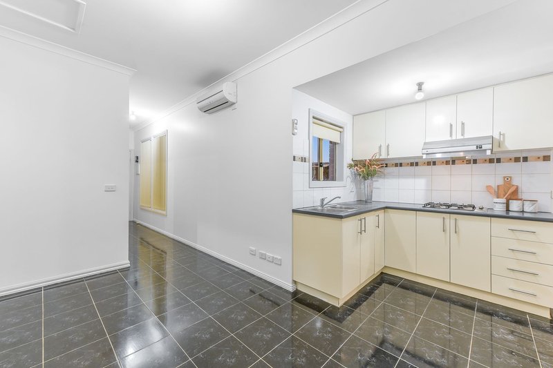 Photo - 29 Mcwilliam Street, Springvale VIC 3171 - Image 8