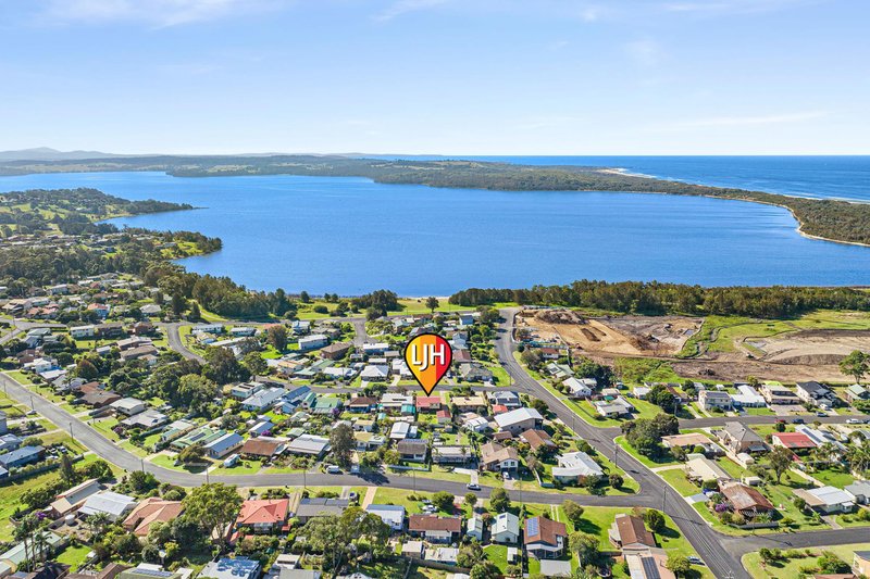 Photo - 29 Meakin Street, Tuross Head NSW 2537 - Image 20