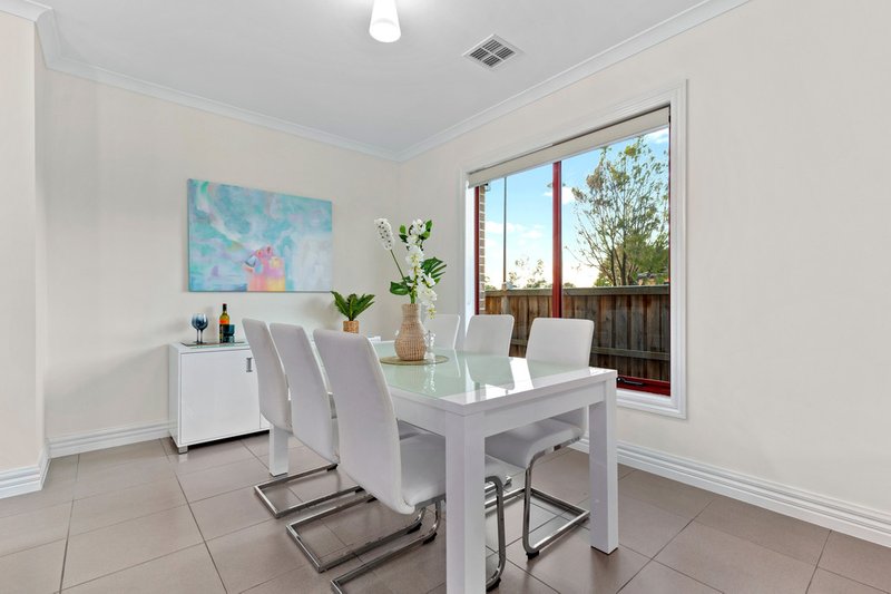 Photo - 29 Meander Road, Doreen VIC 3754 - Image 7