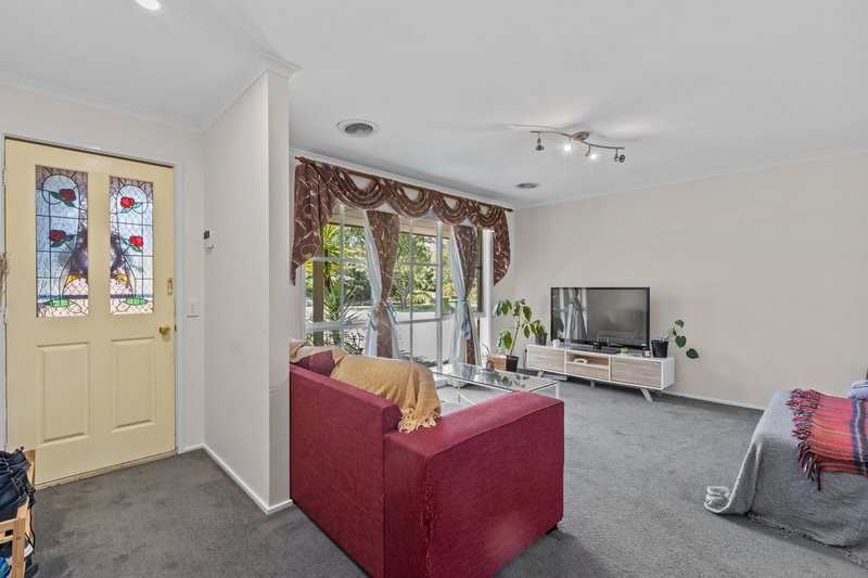 Photo - 29 Meeking Drive, Pakenham VIC 3810 - Image 11