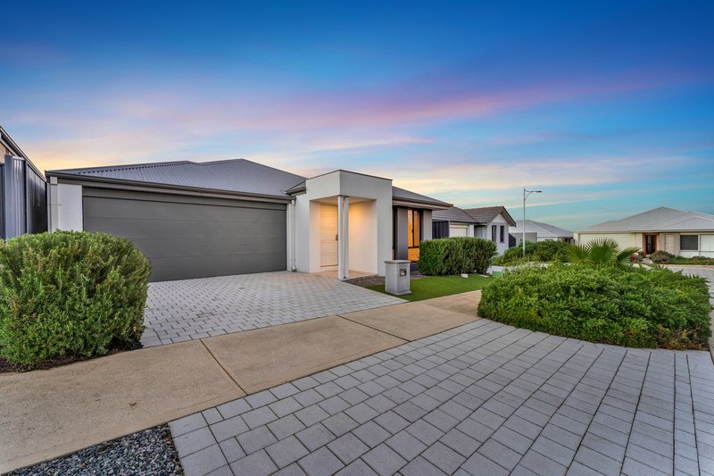 Photo - 29 Melbourne Loop, Hammond Park WA 6164 - Image 32