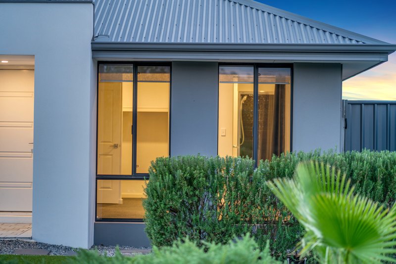 Photo - 29 Melbourne Loop, Hammond Park WA 6164 - Image 35