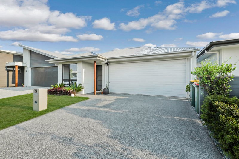 29 Meredith Crescent, Baringa QLD 4551