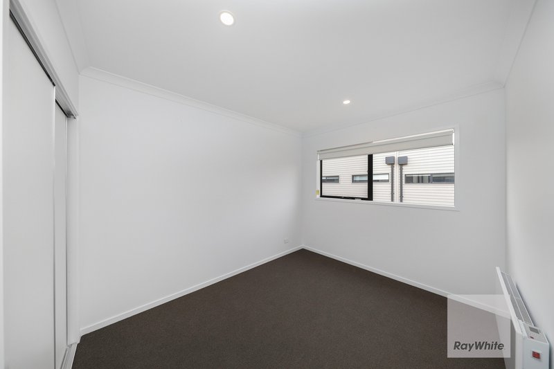 Photo - 29 Messara Walk, Truganina VIC 3029 - Image 8