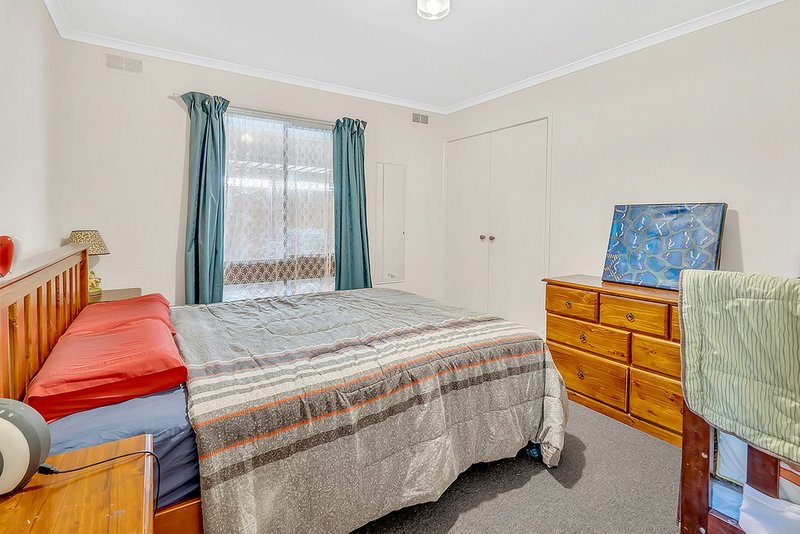 Photo - 29 Metropolitan Avenue, Craigieburn VIC 3064 - Image 8