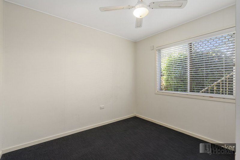 Photo - 2/9 Middle Street, Labrador QLD 4215 - Image 8