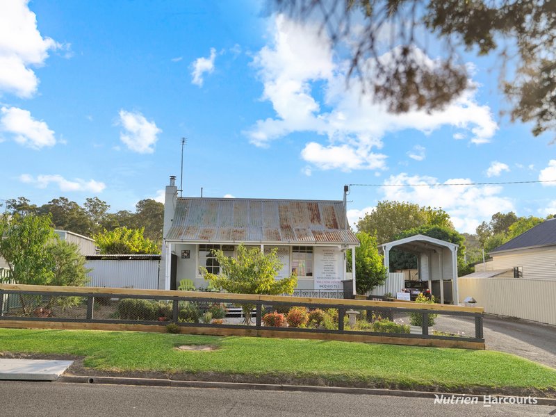 Photo - 29 Miller Street, Casterton VIC 3311 - Image 17