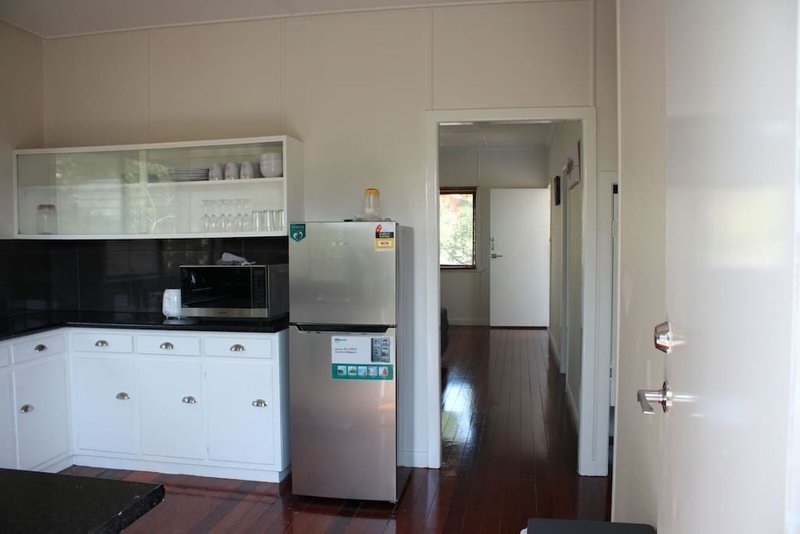 Photo - 29. Minnie St , Southport QLD 4215 - Image 2