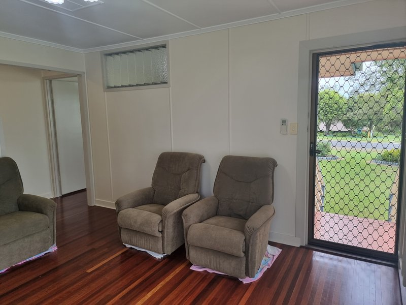 Photo - 29 Mitchell Street, Monto QLD 4630 - Image 11