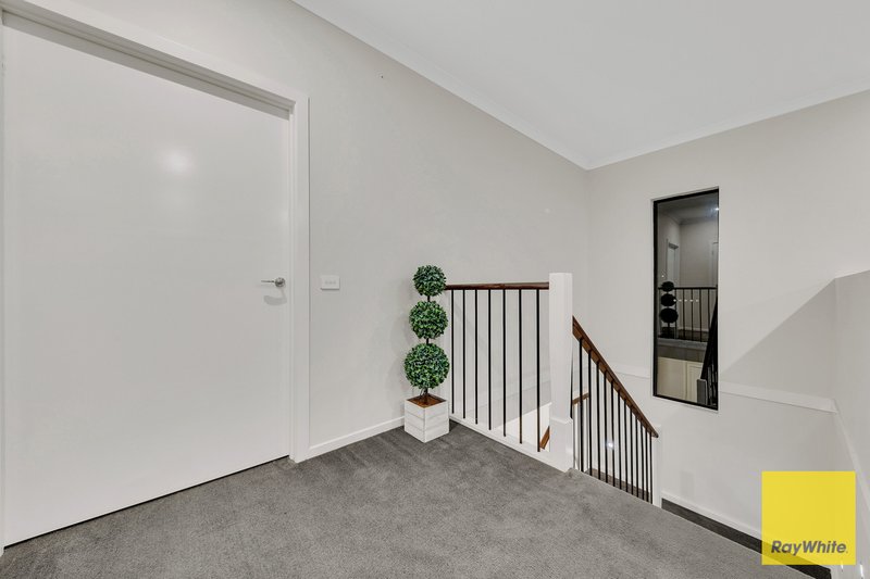 Photo - 29 Montmarte Drive, Truganina VIC 3029 - Image 29