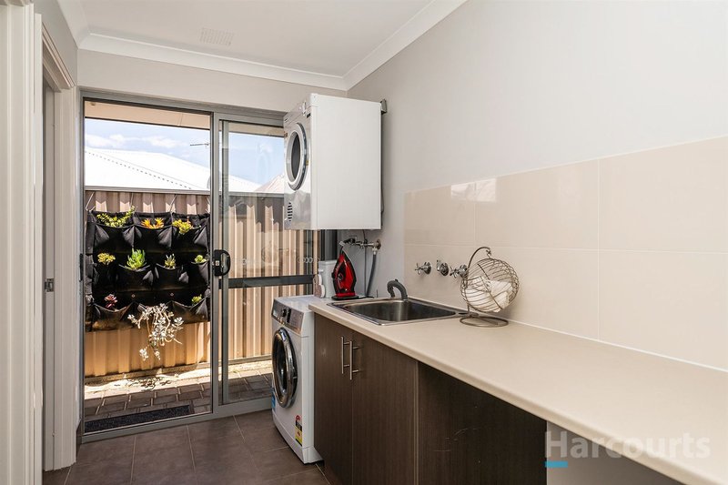 Photo - 29 Montreal Street, Wanneroo WA 6065 - Image 15