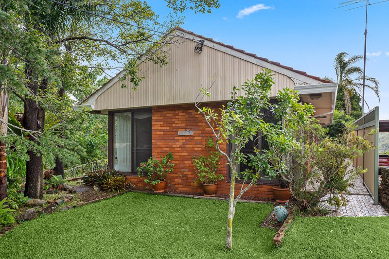 Photo - 29 Moons Avenue, Lugarno NSW 2210 - Image 3