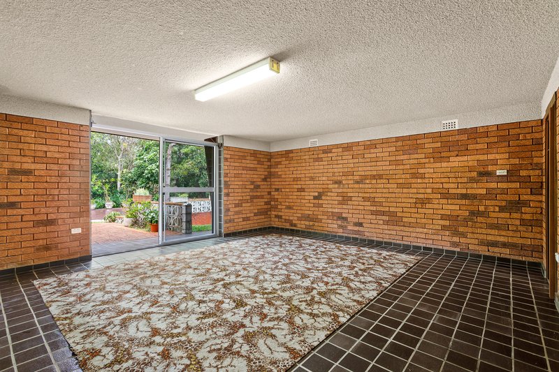 Photo - 29 Moons Avenue, Lugarno NSW 2210 - Image 5