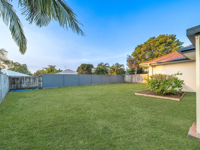Photo - 29 Moorrinya Circuit, North Lakes QLD 4509 - Image 8