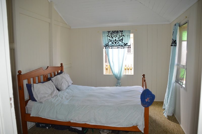 Photo - 29 Moreton Street, Toogoom QLD 4655 - Image 14