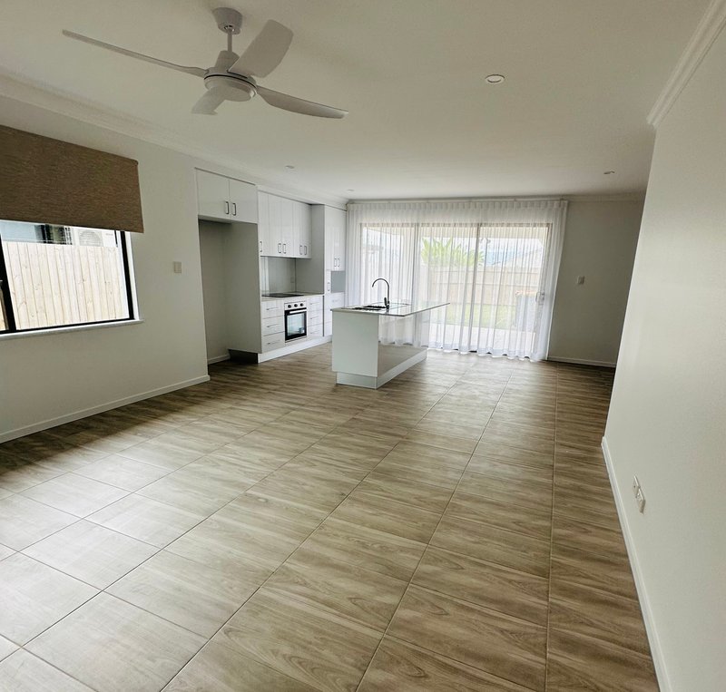 Photo - 2/9 Moro Street, Edmonton QLD 4869 - Image 22