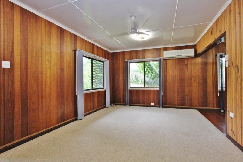 Photo - 29 Murchison Street, Whitfield QLD 4870 - Image 8