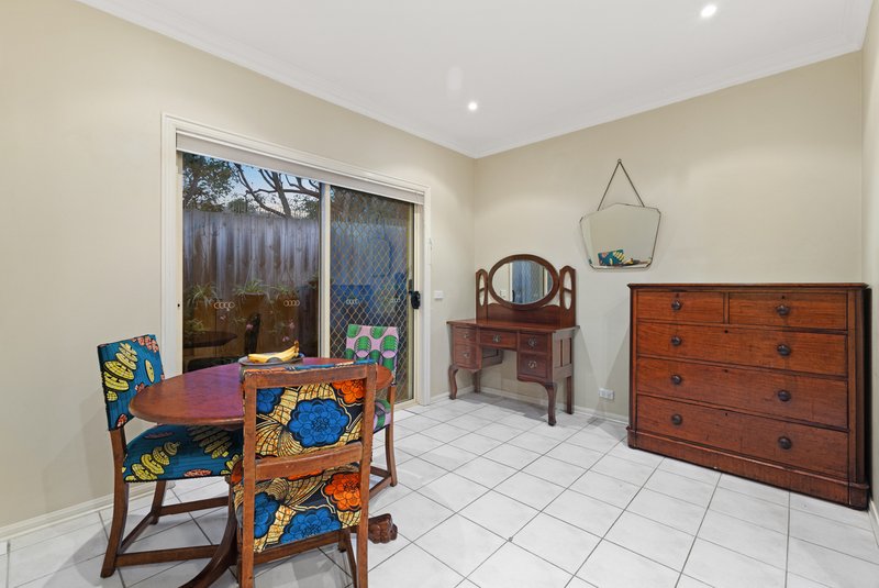 Photo - 2/9 Myora Court, Chadstone VIC 3148 - Image 5