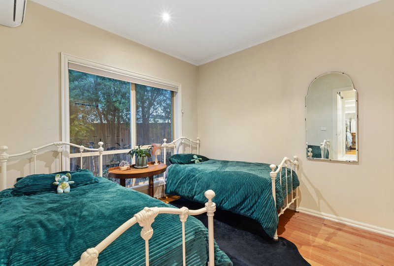 Photo - 2/9 Myora Court, Chadstone VIC 3148 - Image 7