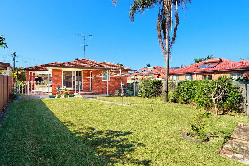 Photo - 29 Napoleon Street, Riverwood NSW 2210 - Image 6