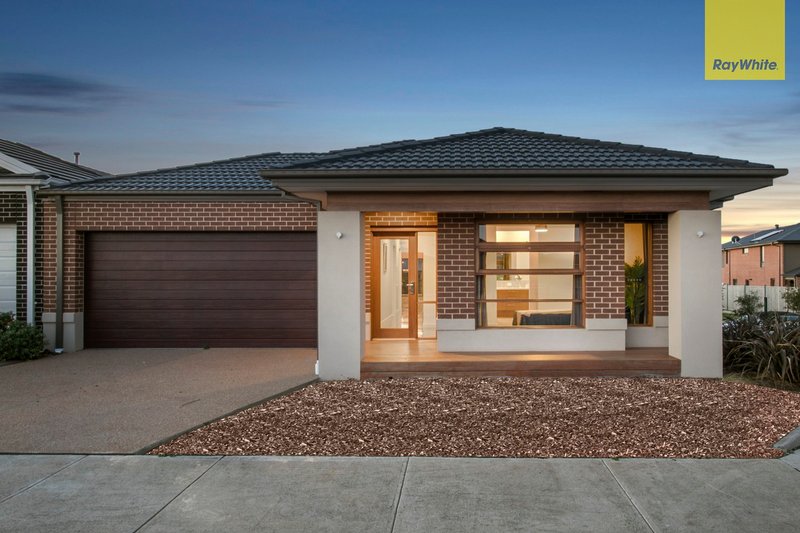 29 Newbridge Boulevard, Clyde North VIC 3978