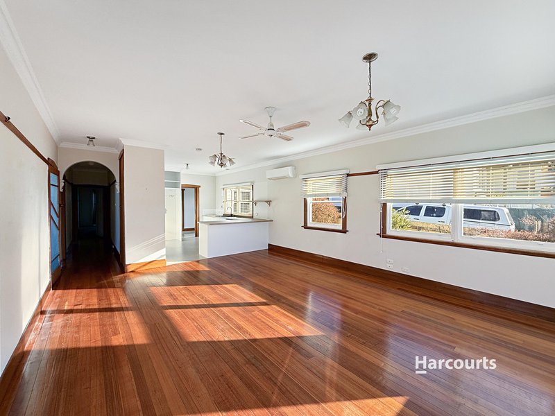 Photo - 29 Nixon Street, Devonport TAS 7310 - Image 3