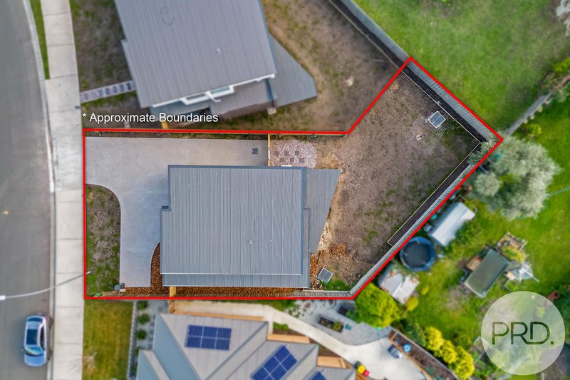 Photo - 2/9 Noble Drive, New Town TAS 7008 - Image 15