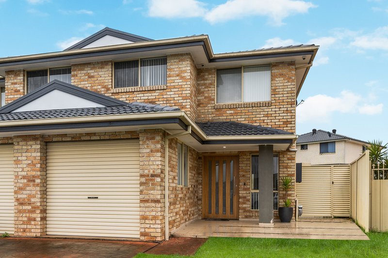2/9 Norn Close, Greenfield Park NSW 2176