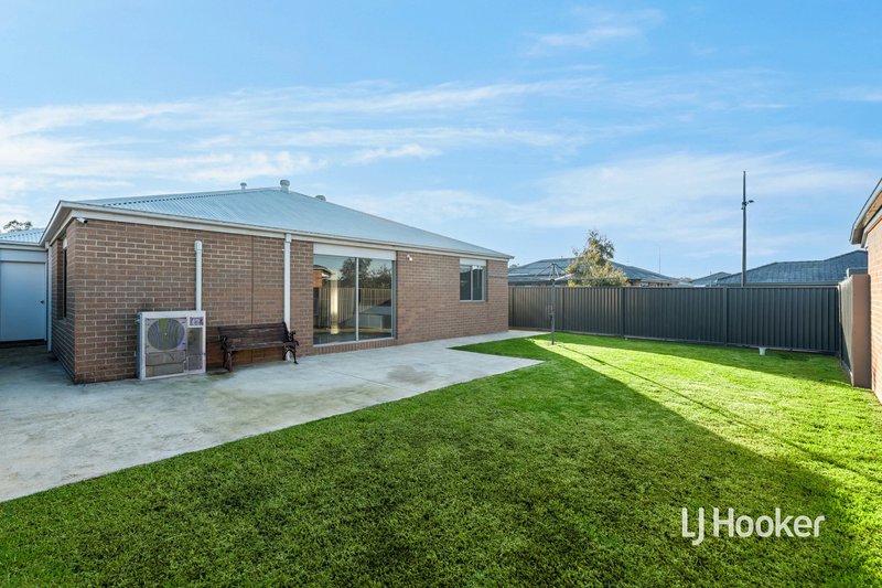 Photo - 29 Northwattle Crescent, Corio VIC 3214 - Image 8