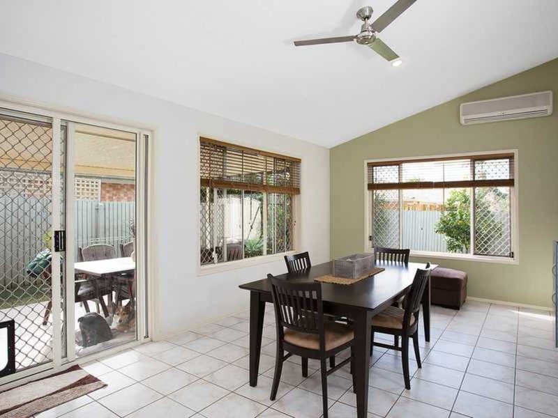 Photo - 29 Oakdale Ave , Nerang QLD 4211 - Image 4