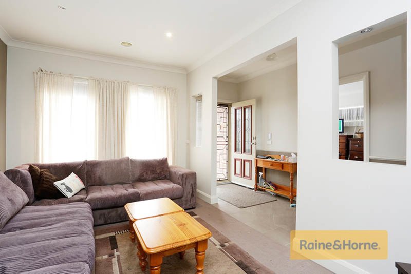 Photo - 29 Oakpark Drive, Melton West VIC 3337 - Image 2