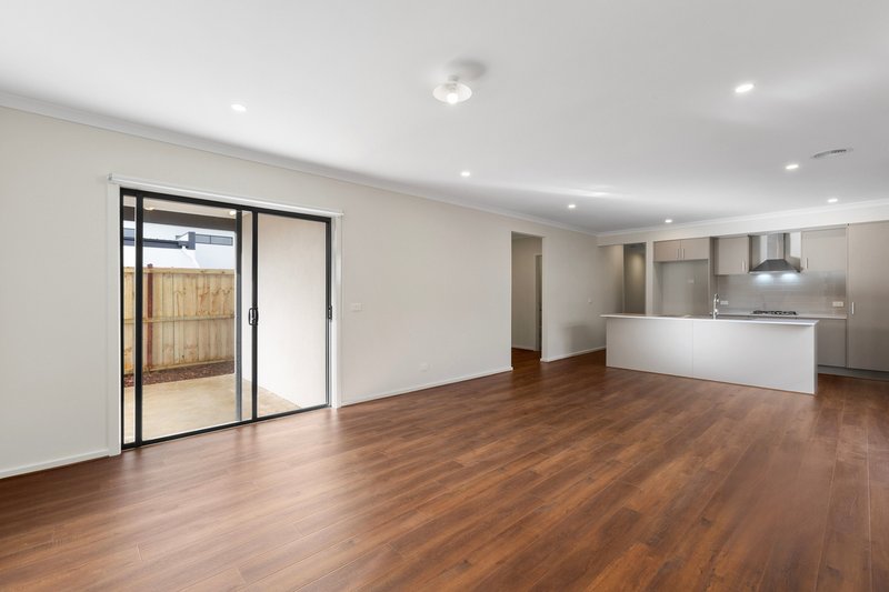 Photo - 29 Oasis Drive, Mount Duneed VIC 3217 - Image 4