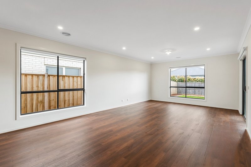 Photo - 29 Oasis Drive, Mount Duneed VIC 3217 - Image 5