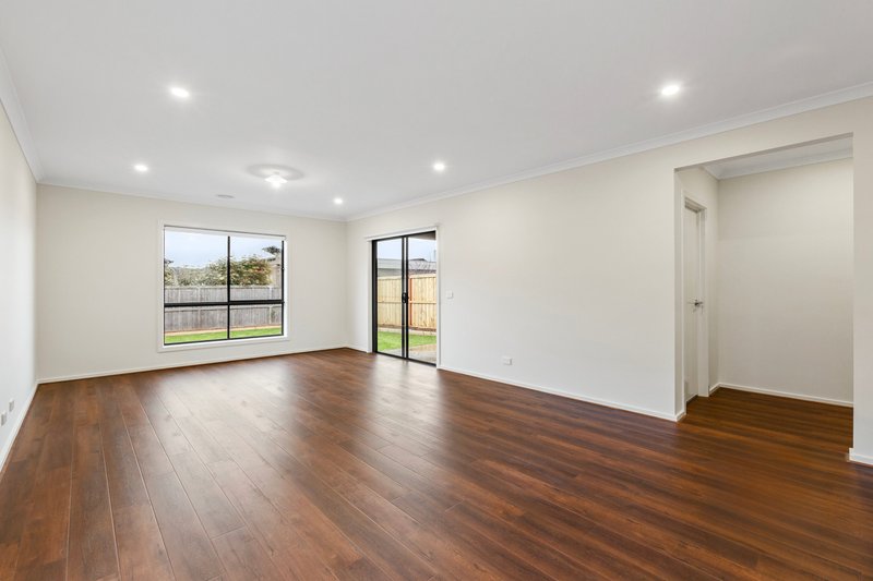 Photo - 29 Oasis Drive, Mount Duneed VIC 3217 - Image 6