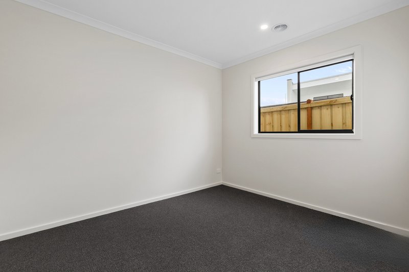 Photo - 29 Oasis Drive, Mount Duneed VIC 3217 - Image 11