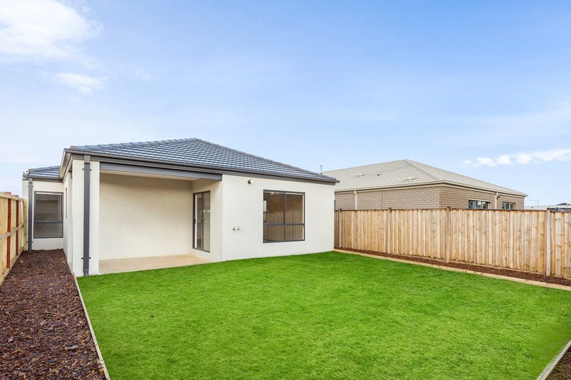 Photo - 29 Oasis Drive, Mount Duneed VIC 3217 - Image 14