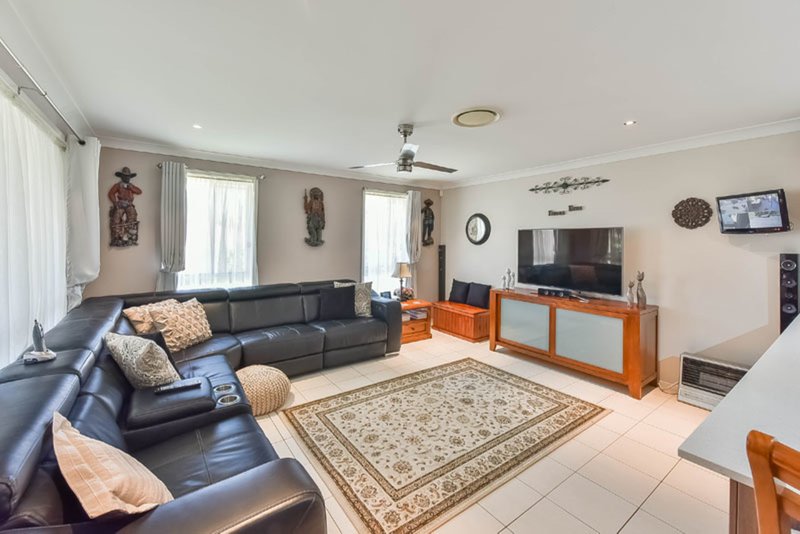 Photo - 29 Oatley Circuit, Harrington Park NSW 2567 - Image 6