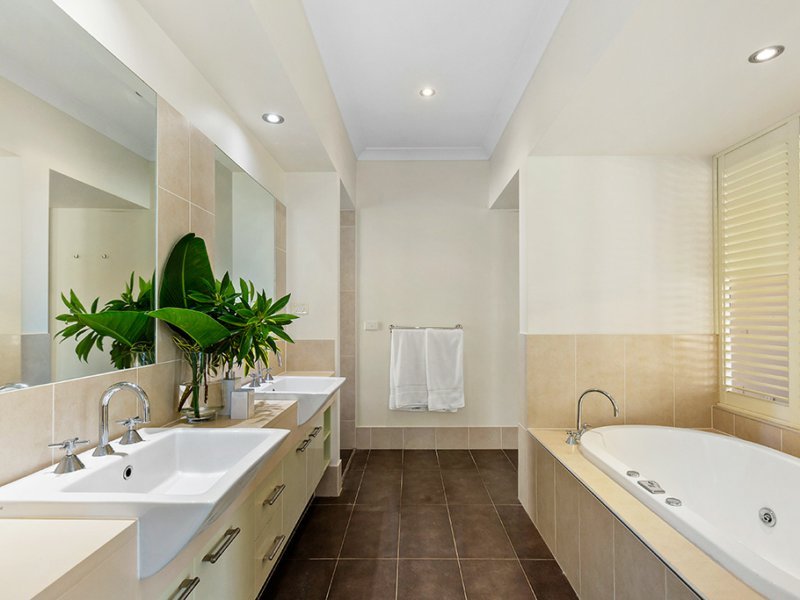 Photo - 29 Observatory Drive, Reedy Creek QLD 4227 - Image 15