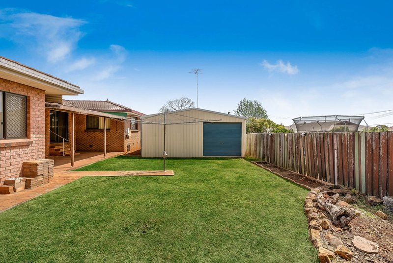 Photo - 29 Orchid Street, Centenary Heights QLD 4350 - Image 12