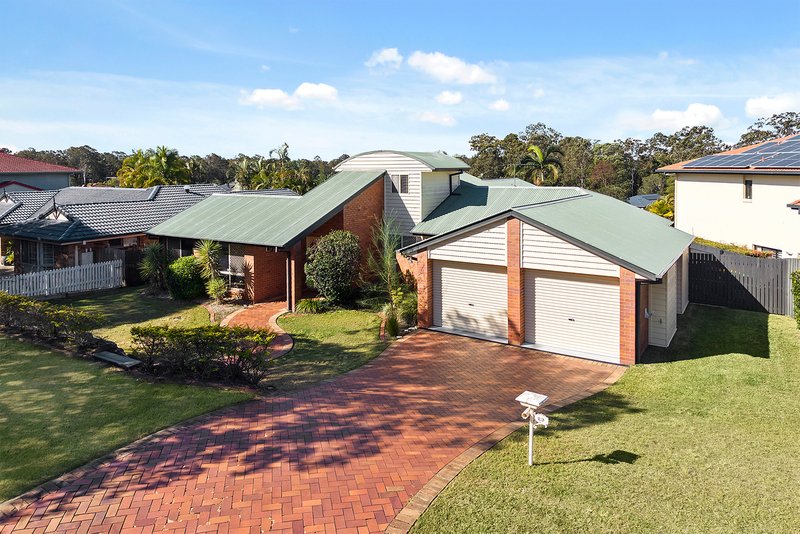 Photo - 29 Oxford Crescent, Bridgeman Downs QLD 4035 - Image 1
