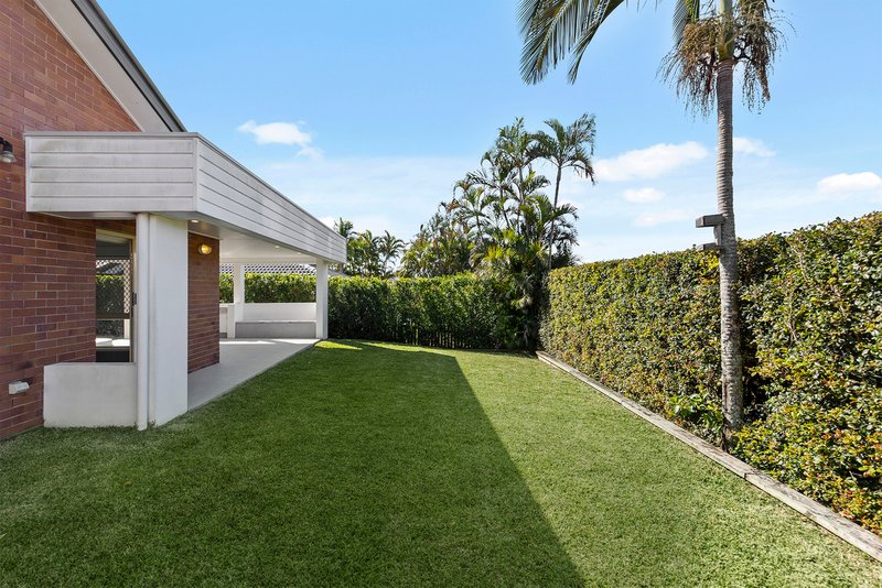 Photo - 29 Oxford Crescent, Bridgeman Downs QLD 4035 - Image 15